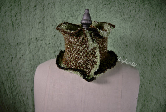 Glittering Green Knit Ruffle Scarf